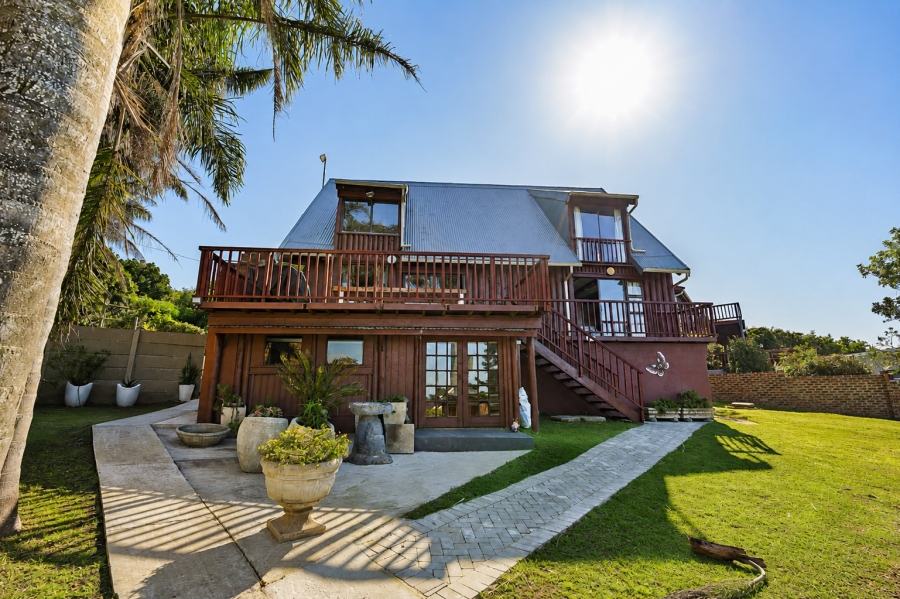 3 Bedroom Property for Sale in Winterstrand Eastern Cape
